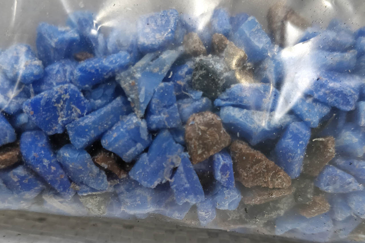 Granulate-Sample-close Granulate-Sample-close